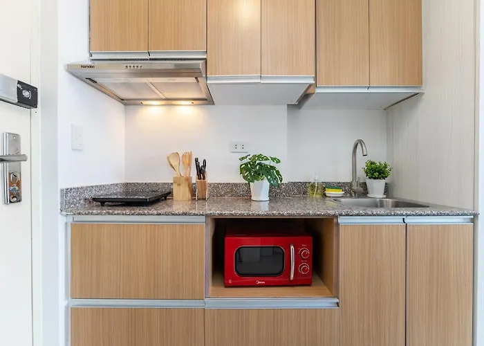 732 Express Condotel, 3 Minutes To Airport, With Gym & Pool Fast Wi-fi, Free Netflix アパート *