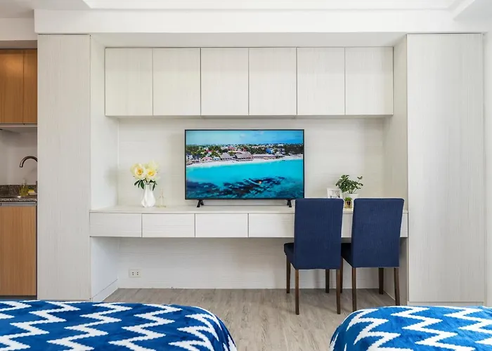 アパート 732 Express Condotel, 3 Minutes To Airport, With Gym & Pool Fast Wi-fi, Free Netflix *