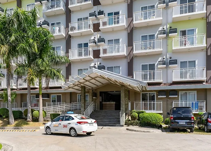 732 Express Condotel, 3 Minutes To Airport, With Gym & Pool Fast Wi-fi, Free Netflix マクタン